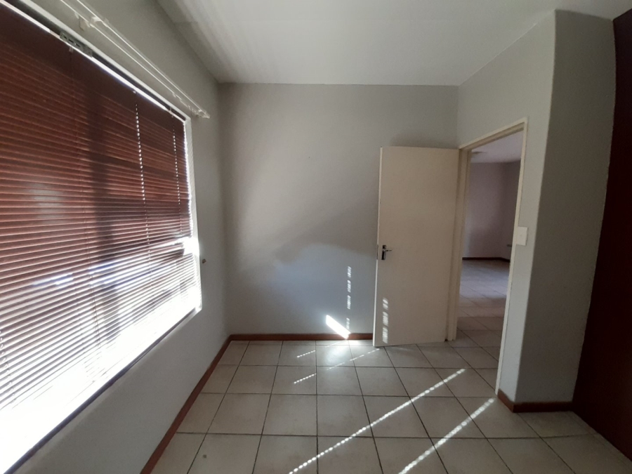 2 Bedroom Property for Sale in Bult South North West